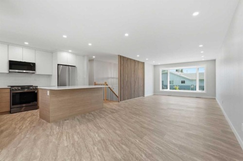 1018 10 Avenue Se, High River, AB - Indoor Photo Showing Kitchen