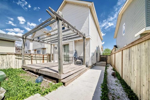 279 Falton Drive Ne, Calgary, AB 