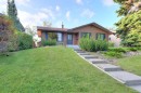 31 Rosery Drive Nw, Calgary, AB  - Outdoor With Facade 