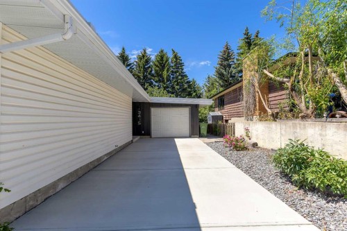 3415 Benton Drive Nw, Calgary, AB 