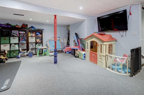 7622 34 Avenue Nw, Calgary, AB - Indoor