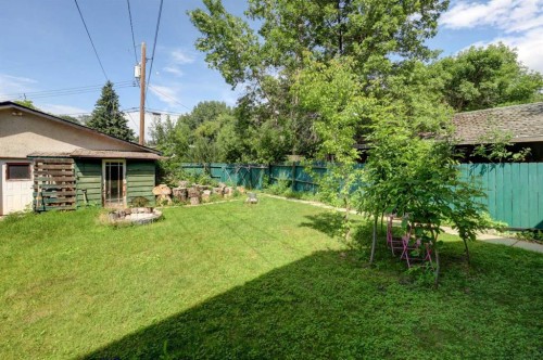 7622 34 Avenue Nw, Calgary, AB - Outdoor