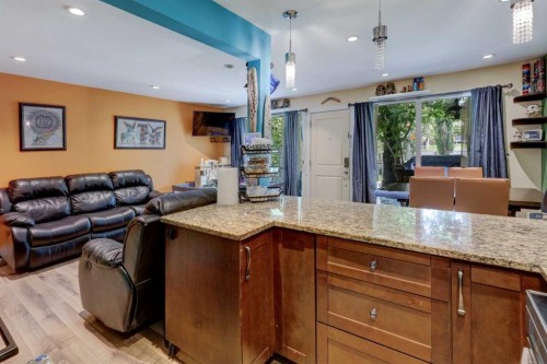 7622 34 Avenue Nw, Calgary, AB - Indoor