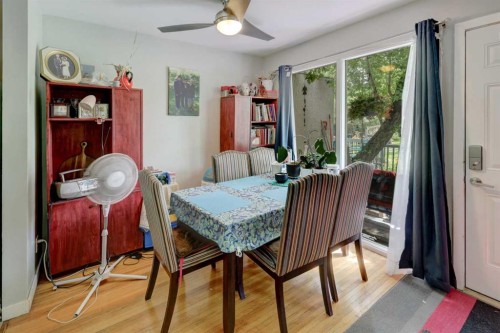 7624 34 Avenue Nw, Calgary, AB - Indoor Photo Showing Dining Room