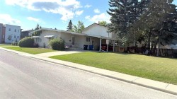 3014, 3016 25 Avenue SWCalgary, AB T2E 0K4