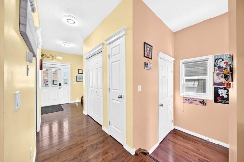 29 Westridge Crescent, Okotoks, AB 
