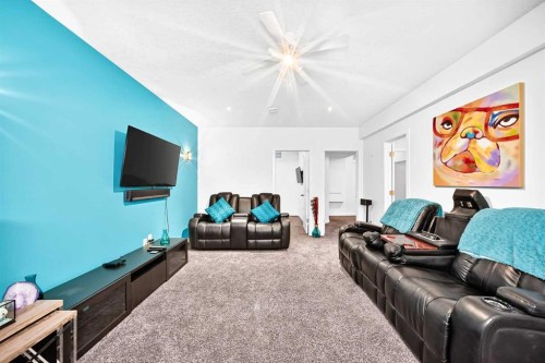 29 Westridge Crescent, Okotoks, AB 