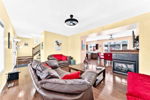 29 Westridge Crescent, Okotoks, AB 