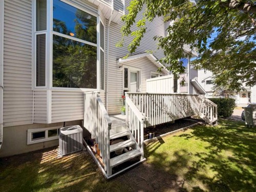 17 Glenbrook Villas Sw, Calgary, AB 