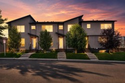 1757 45 Street NW Calgary, AB T3B 0P2