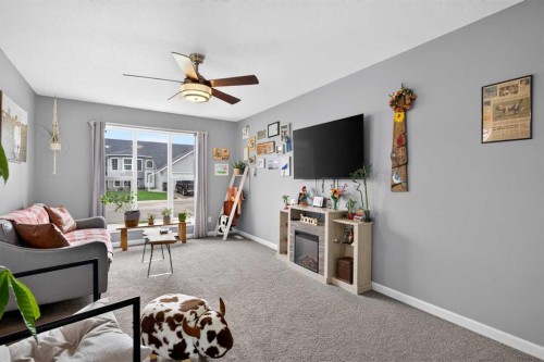 78 Sandpiper Drive, Didsbury, AB - Indoor Photo Showing Other Room