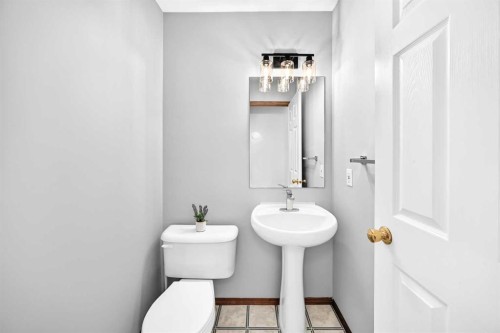 801 Panorama Hills Drive Nw, Calgary, AB - Indoor Photo Showing Bathroom