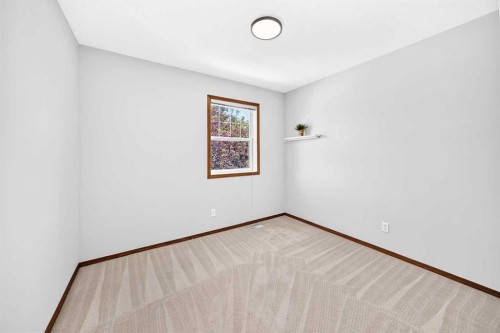 801 Panorama Hills Drive Nw, Calgary, AB - Indoor Photo Showing Other Room