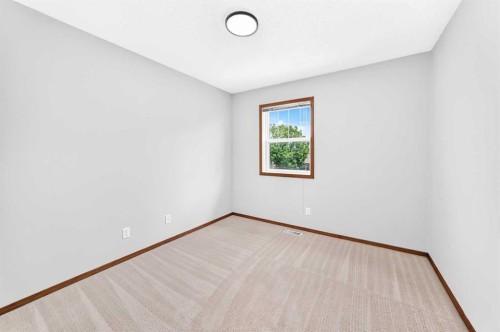 801 Panorama Hills Drive Nw, Calgary, AB - Indoor Photo Showing Other Room