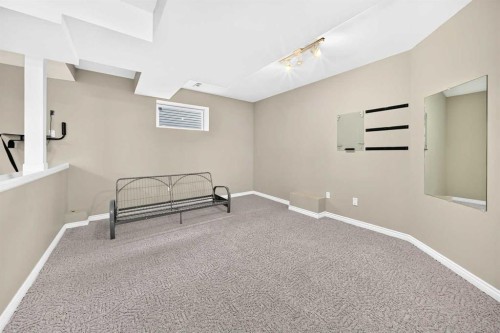 801 Panorama Hills Drive Nw, Calgary, AB - Indoor Photo Showing Other Room