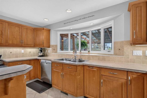 762 Stonehaven Drive, Carstairs, AB 