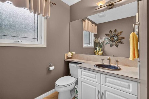 762 Stonehaven Drive, Carstairs, AB 