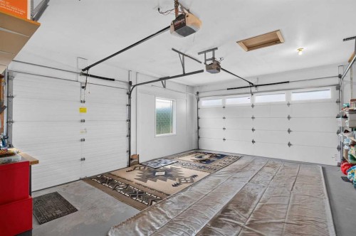 762 Stonehaven Drive, Carstairs, AB 