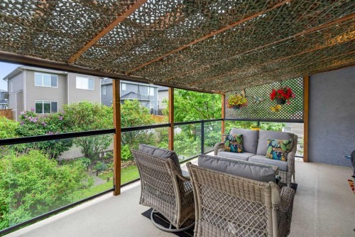 762 Stonehaven Drive, Carstairs, AB 