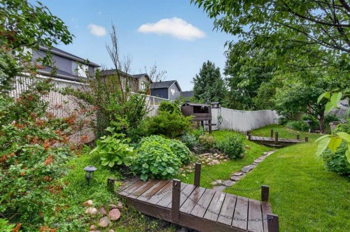 762 Stonehaven Drive, Carstairs, AB 