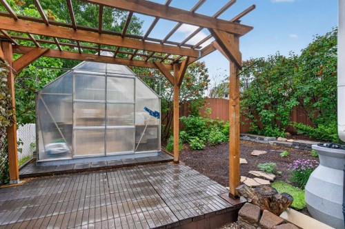 762 Stonehaven Drive, Carstairs, AB 