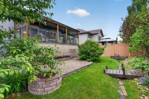 762 Stonehaven Drive, Carstairs, AB 