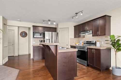 277 Brightonwoods Gardens Se, Calgary, AB - Indoor Photo Showing Kitchen