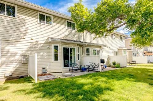 41 Harvest Glen Heights Ne, Calgary, AB 
