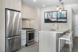 202-3375 15 Street SW Calgary, AB T2T 4A2
