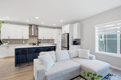 601 Reynolds Crescent Sw, Airdrie, AB - Indoor
