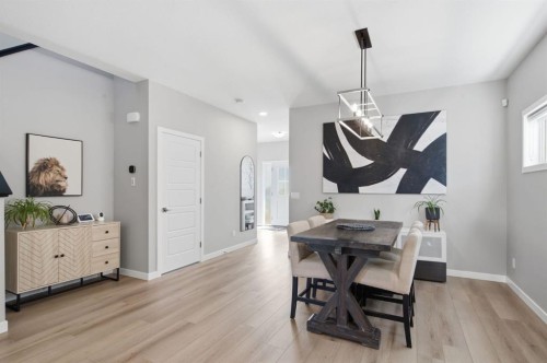 601 Reynolds Crescent Sw, Airdrie, AB - Indoor Photo Showing Dining Room