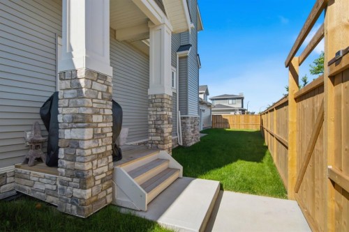 601 Reynolds Crescent Sw, Airdrie, AB - Outdoor