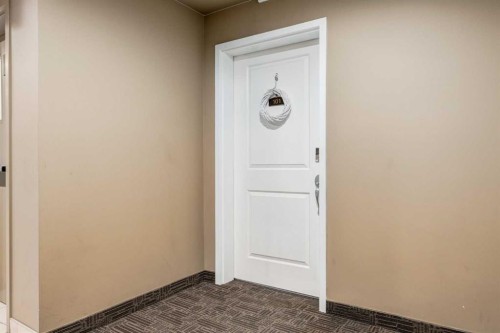 101-532 5 Avenue Ne, Calgary, AB - Indoor Photo Showing Other Room