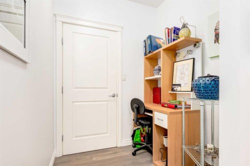 101-532 5 Avenue Ne, Calgary, AB - Indoor Photo Showing Other Room