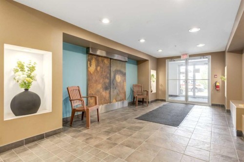 101-532 5 Avenue Ne, Calgary, AB - Indoor Photo Showing Other Room