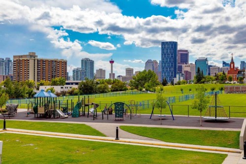 101-532 5 Avenue Ne, Calgary, AB - Outdoor With View
