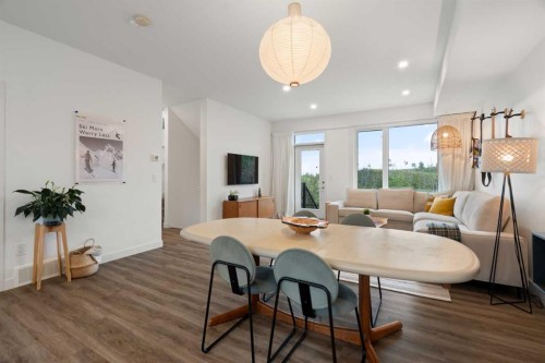52 Na'A Heights Sw, Calgary, AB - Indoor Photo Showing Other Room