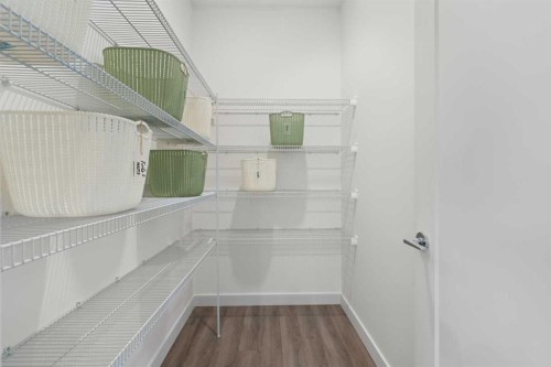 52 Na'A Heights Sw, Calgary, AB - Indoor With Storage