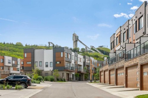 52 Na'A Heights Sw, Calgary, AB - Outdoor