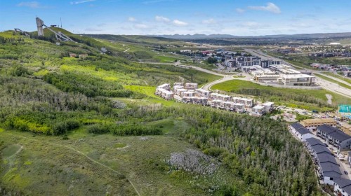 52 Na'A Heights Sw, Calgary, AB - Outdoor With View