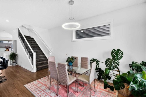 227 Chinook Gate Boulevard Sw, Airdrie, AB - Indoor Photo Showing Other Room