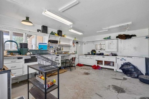 5119 55 Avenue, Stavely, AB - Indoor