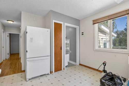 5119 55 Avenue, Stavely, AB - Indoor