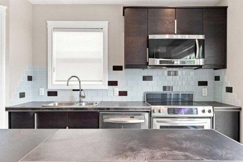 4836 Bowness Road Nw, Calgary, AB 