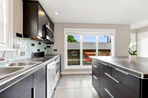 4836 Bowness Road Nw, Calgary, AB 