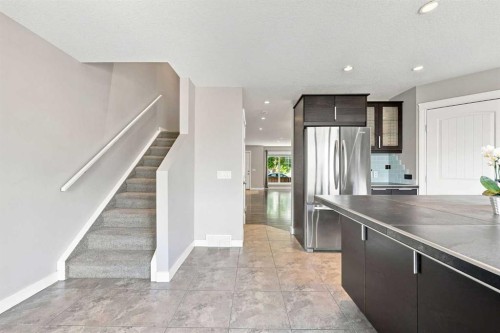 4836 Bowness Road Nw, Calgary, AB 