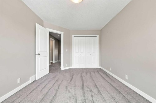 4836 Bowness Road Nw, Calgary, AB 