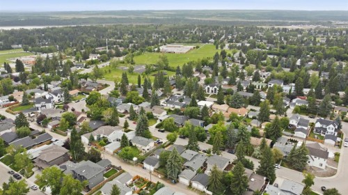 2924 Lathom Crescent Sw, Calgary, AB - Outdoor With View