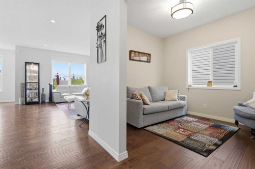 7 Auburn Crest Way Se, Calgary, AB - Indoor Photo Showing Living Room