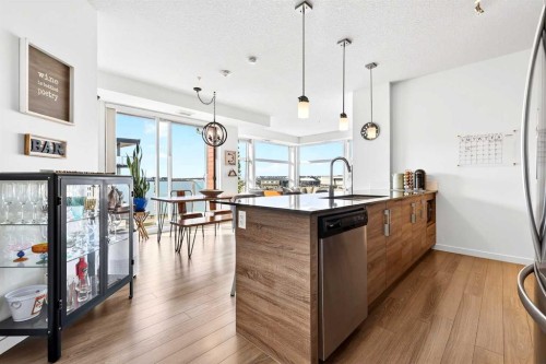 501-122 Mahogany Centre Se, Calgary, AB - Indoor Photo Showing Kitchen With Upgraded Kitchen